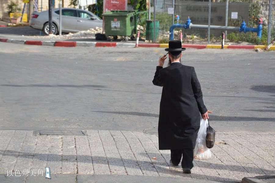 Did Jesus wear “tefillin” as some observant Jews do today?